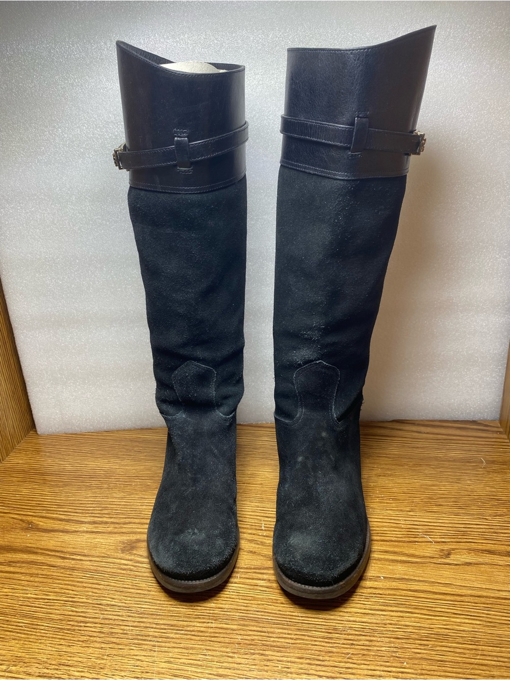 Tory Burch Jenna Riding Boots Black Suede Knee High Gold Logo Womens Size 7